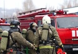 Спасатели МЧС России ликвидировали пожар в частном двухквартирном жилом доме в Таштагольском МР
